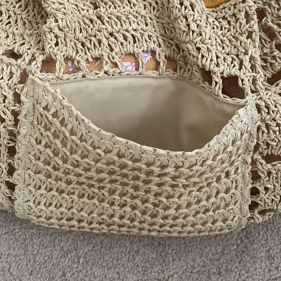 Universal Thread tote - Picture 3 of 9